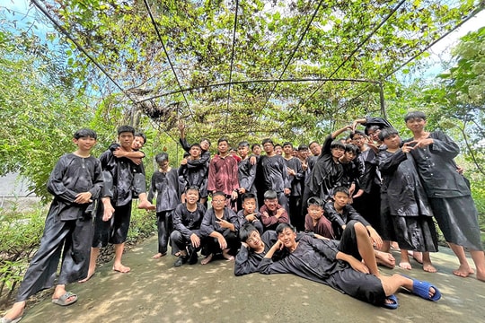 Bài 2: Khi trại hè trở thành nỗi “ám ảnh”