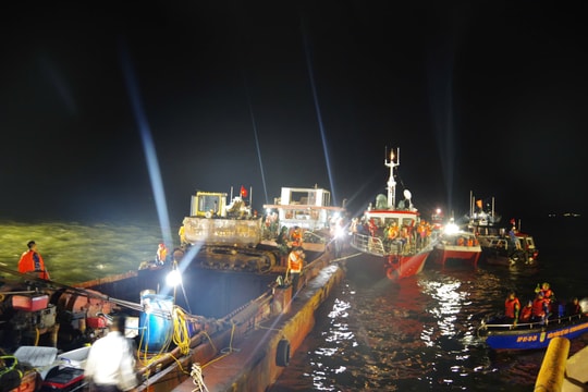 Tỉnh Quảng Ninh: Hỗ trợ tiền và miễn phí nơi ăn ở cho thân nhân người bị nạn trong vụ lật tàu