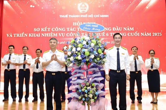 Thuế TP Hồ Chí Minh phấn đấu thu ngân sách vượt dự toán