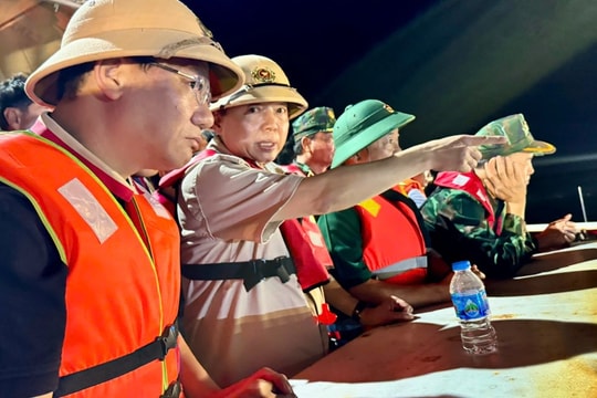 Quảng Ninh: Nỗ lực xuyên đêm tìm kiếm các nạn nhân mất tích