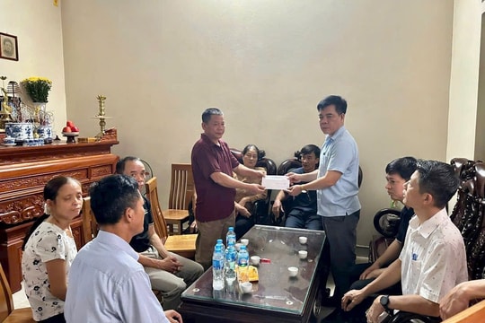 Hà Nội kịp thời sẻ chia mất mát với các gia đình nạn nhân vụ lật tàu tại Quảng Ninh