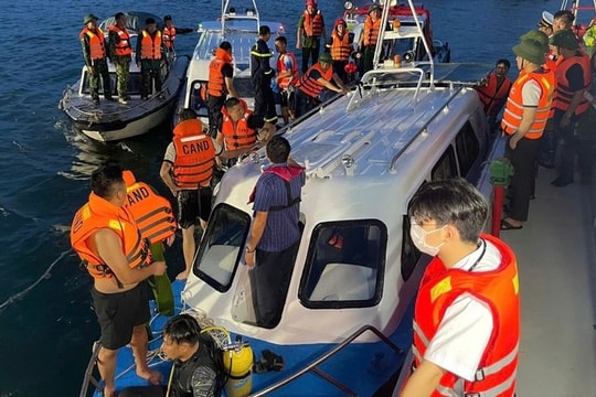 Bộ Y tế đề nghị tập trung tối đa điều trị cho nạn nhân vụ lật tàu du lịch tại Quảng Ninh