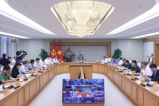 Phó Thủ tướng Chính phủ Trần Hồng Hà chỉ đạo ứng phó bão số 3