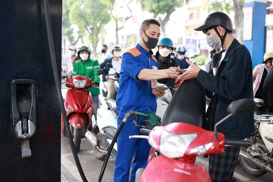 Giá xăng sẽ tiếp tục giảm trong tuần tới?