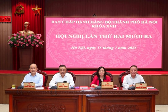 Thành ủy Hà Nội yêu cầu mạnh dạn giao quyền, giao trách nhiệm cho xã, phường