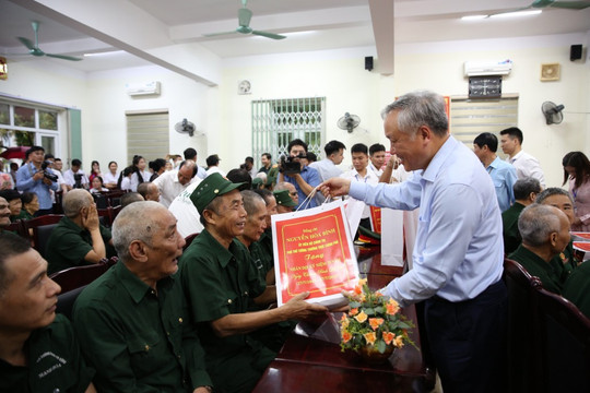 Đảng và Nhà nước luôn dành sự quan tâm đặc biệt trong chăm lo cho người có công, gia đình chính sách
