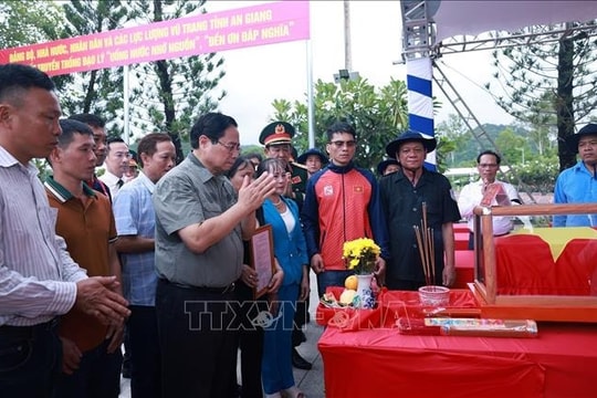 Thủ tướng: Phát triển đất nước, xứng tầm với mong muốn của nhân dân và sự hy sinh của các Anh hùng, liệt sĩ