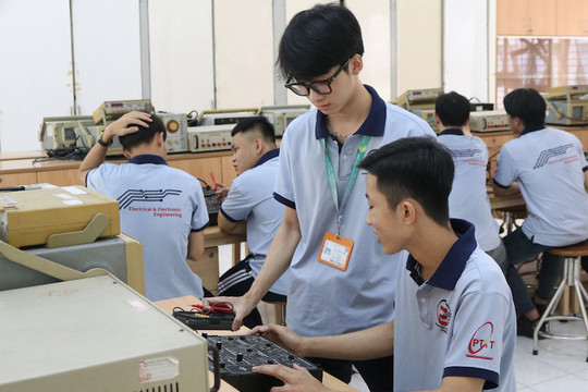 Điểm sàn của Học viện Công nghệ Bưu chính viễn thông là 19 điểm