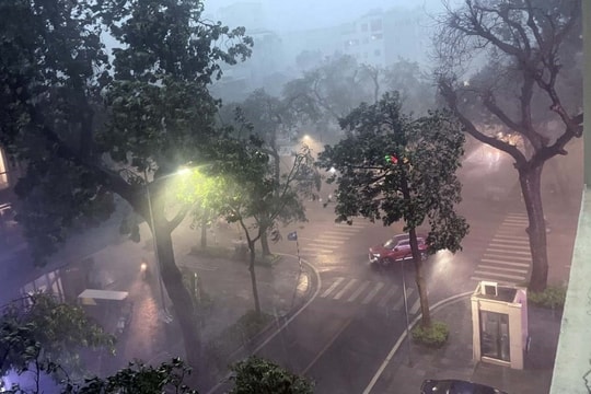 Cập nhật mới nhất về bão số 3: Cách Hải Phòng 70km, sức gió mạnh nhất cấp 9-10
