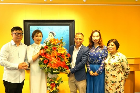 Khai trương phòng tranh "Việt Nam - Miền đất ánh sáng" ở Berlin (Đức)