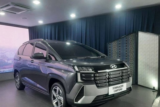Hyundai Stargazer 2025 ra mắt: Thiết kế mới, công nghệ vượt tầm phân khúc