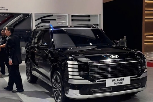 Thực tế Hyundai Palisade Hybrid 2026 tại GIIAS 2025: Mạnh mẽ, tiết kiệm hơn