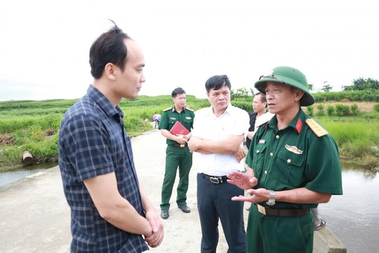 Đoàn công tác Bộ Tư lệnh Thủ đô kiểm tra công tác phòng chống bão Wipha tại xã đảo Minh Châu