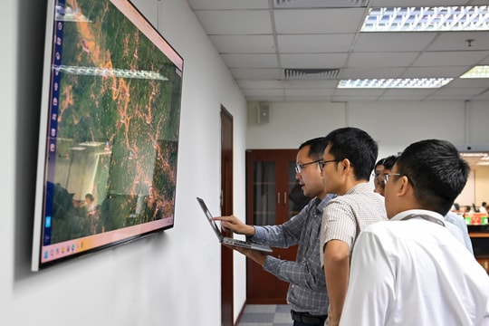 Viettel sẵn sàng dùng drone phát sóng tại khu vực bị ngập lụt tỉnh Nghệ An