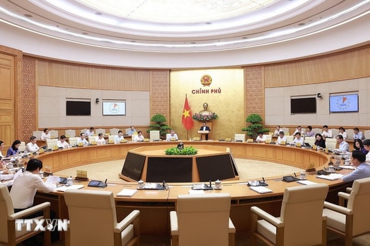 Thủ tướng Phạm Minh Chính: Loại bỏ tình trạng cấp trên "hợp thức hóa" cho cấp dưới