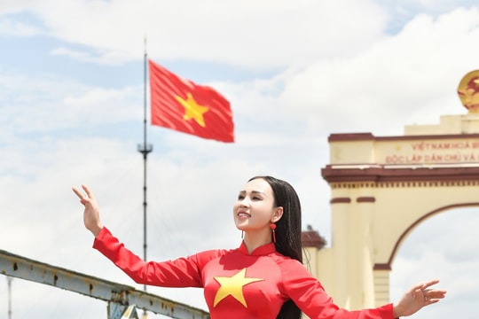 MV “Còn mãi với non sông” - tiếng hát tri ân của Khánh Ly