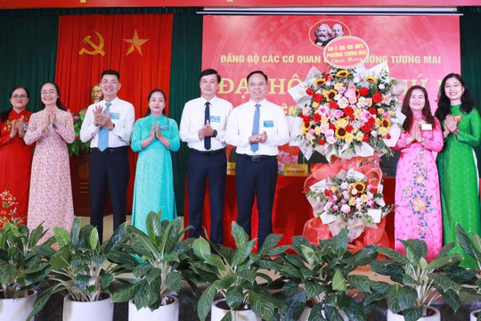 Hà Nội Đảng bộ các cơ quan UBND phường Tương Mai thành công tốt đẹp
