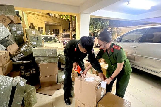 Triệt phá đường dây buôn thuốc lá điện tử, bắt 14 đối tượng