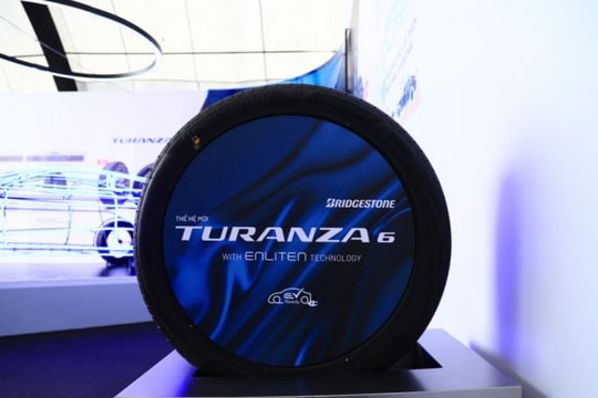 Bridgestone ra mắt dòng lốp cao cấp TURANZA 6 tại Việt Nam