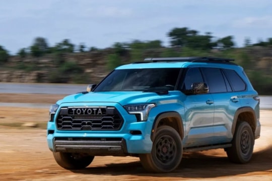 Toyota Sequoia 2026 được bổ sung loạt trang bị, giá tăng nhẹ