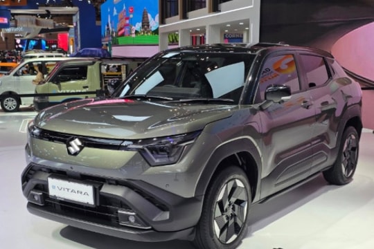 Suzuki e VITARA ra mắt ĐNÁ: SUV điện có tầm vận hành 500km/sạc