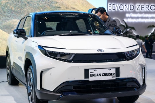 Urban Cruiser EV - SUV điện mới của Toyota ra mắt Đông Nam Á