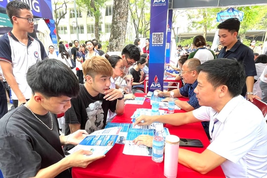 Tin tức đặc biệt trên báo in Hànộimới ngày 24-7-2025