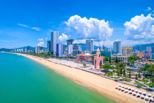 Mở rộng địa giới, kết nối vùng, đưa Khánh Hòa trực thuộc Trung ương