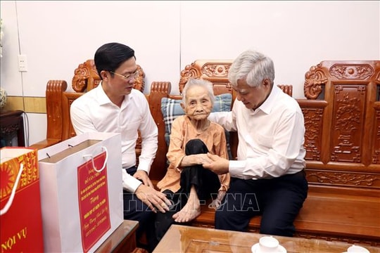 MTTQ Việt Nam tri ân các Bà mẹ Việt Nam Anh hùng và gia đình có công với cách mạng