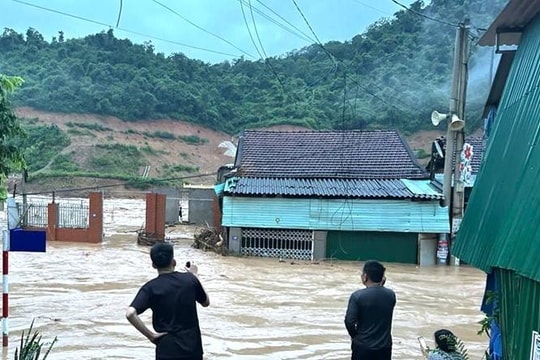Thành phố Hà Nội hỗ trợ tỉnh Nghệ An 5 tỷ đồng để khắc phục hậu quả của cơn bão Wipha
