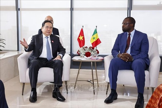 Chủ tịch Quốc hội Trần Thanh Mẫn hội kiến Thủ tướng Senegal Ousmane Sonko