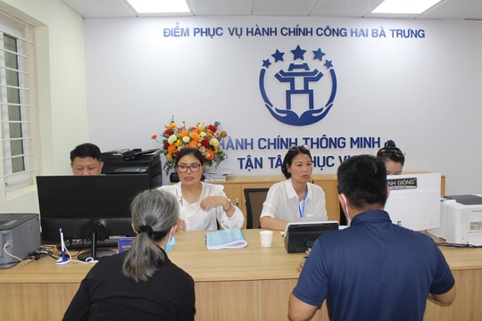 Hà Nội triển khai chiến dịch 45 ngày đêm ra quân hỗ trợ chuyển đổi số tại 126 xã, phường