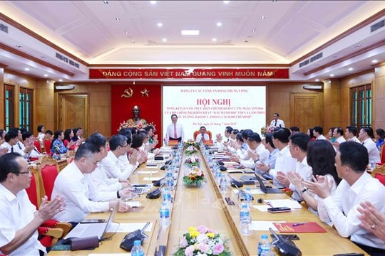 Các cơ quan Đảng Trung ương tiếp tục gương mẫu, đi đầu trong thực hiện các quyết sách chiến lược