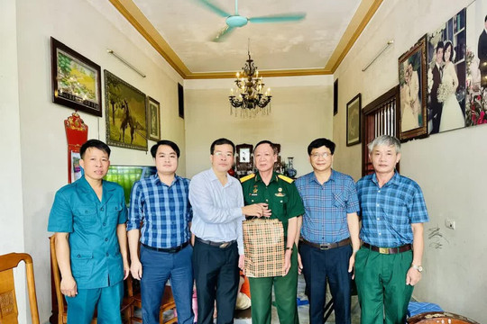 Xã Yên Lãng tri ân các gia đình người có công tiêu biểu