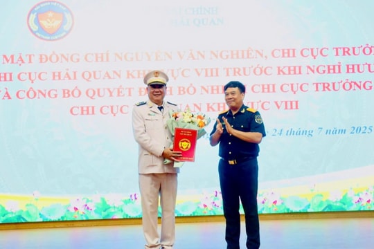 Quảng Ninh có tân Chi cục trưởng Chi cục Hải quan khu vực VIII
