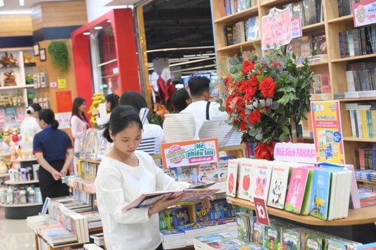 Nhà sách Fahasa Phố Hiến Nơi khơi nguồn cảm hứng học tập và kết nối tri thức