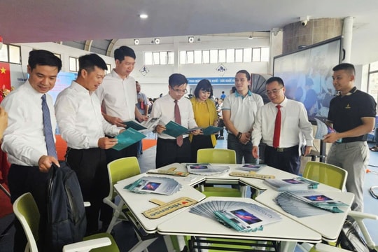 Phường Khương Đình phấn đấu hơn 85% dân số trưởng thành có tri thức cơ bản về chuyển đổi số