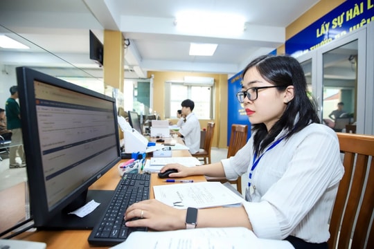 Hà Nội triển khai chiến dịch "45 ngày đêm" ra quân hỗ trợ chuyển đổi số tại 126 xã, phường