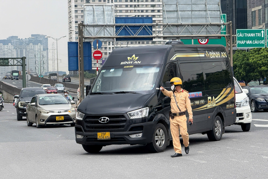 Hà Nội tổng kiểm soát phương tiện kinh doanh vận tải đường bộ, đường thủy