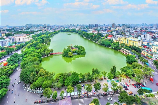 Bắc Bộ ngày nắng gián đoạn, đêm mưa dông rải rác