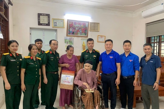 Tuổi trẻ Bát Tràng nguyện sống xứng đáng với truyền thống cha anh