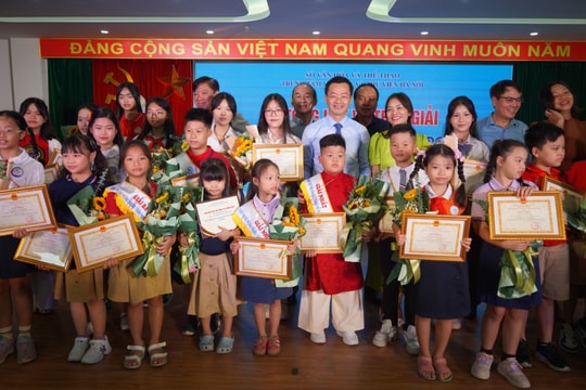 Vinh danh 61 Đại sứ Văn hóa đọc thành phố Hà Nội năm 2025