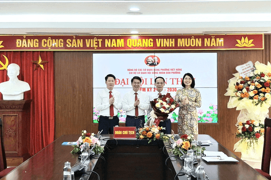 Chi bộ cơ quan HĐND phường Việt Hưng (Hà Nội) Quyết tâm xây dựng Chi bộ trong sạch, vững mạnh