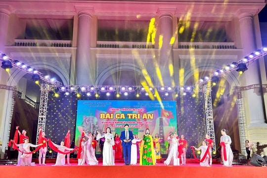 Sơn Tây tổ chức chương trình nghệ thuật "Bài ca tri ân"