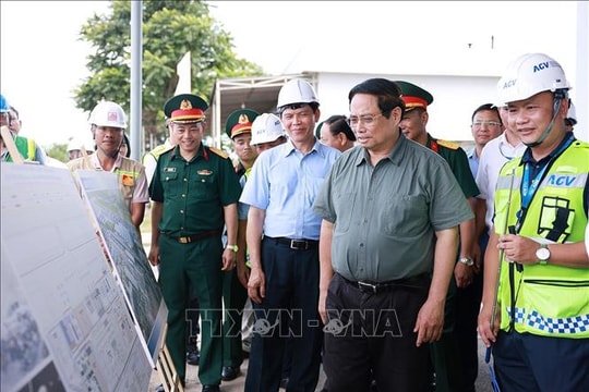 Thủ tướng: Khẩn trương đưa Nhà ga T2 sân bay Đồng Hới vào phục vụ nhân dân