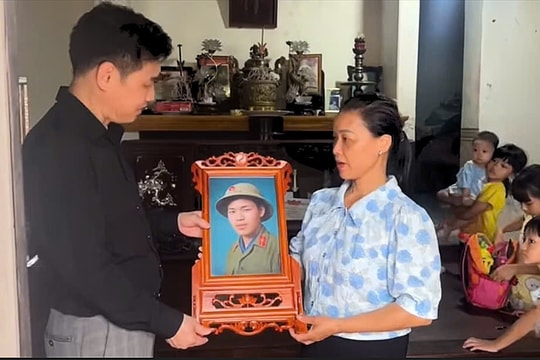 Xã Ứng Thiên tri ân các anh hùng liệt sĩ bằng những bức ảnh phục dựng đầy cảm xúc