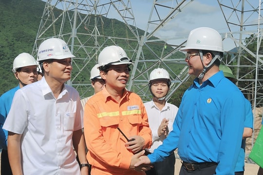 Công đoàn Việt Nam: Tự hào 96 năm đồng hành cùng sự phát triển của đất nước