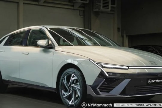 Hyundai Elantra 2026 lộ diện: Thiết kế đột phá, giữ động cơ đốt trong