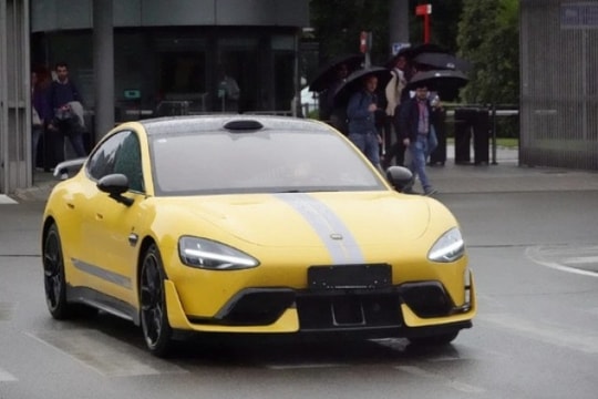 Ferrari mua Xiaomi SU7 Ultra để nghiên cứu phát triển xe điện