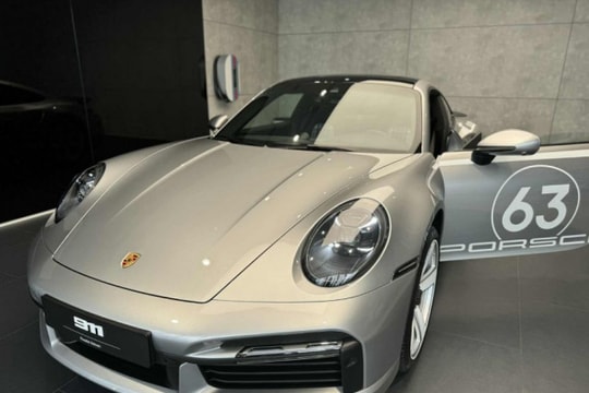 Cận cảnh Porsche 911 Turbo 50 Years giá hơn 20 tỷ tại Việt Nam